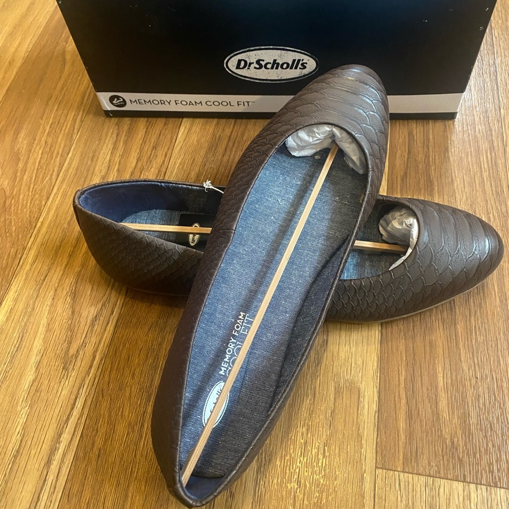 NWT Dr Scholl’s Giorgie Flats, Size 10, in Brown Python